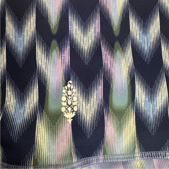 FP Movement Island Time Printed Shorts Size SM & L $58 Retail Blue Purple NWOT - Picture 6 of 10